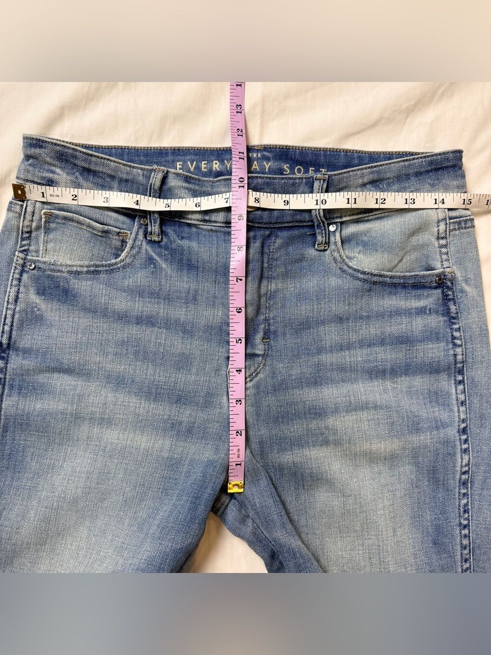 WHITE HOUSE BLACK MARKET The Everyday Soft Slim Crop Light Wash Blue Jeans 6 - Picture 6 of 9